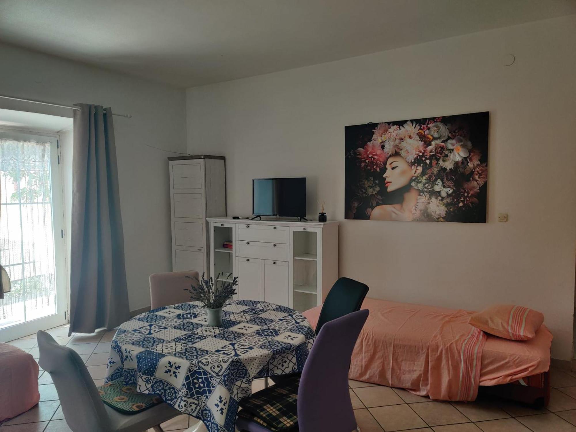 Apartments Pula With Private Parking Self Check In 외부 사진